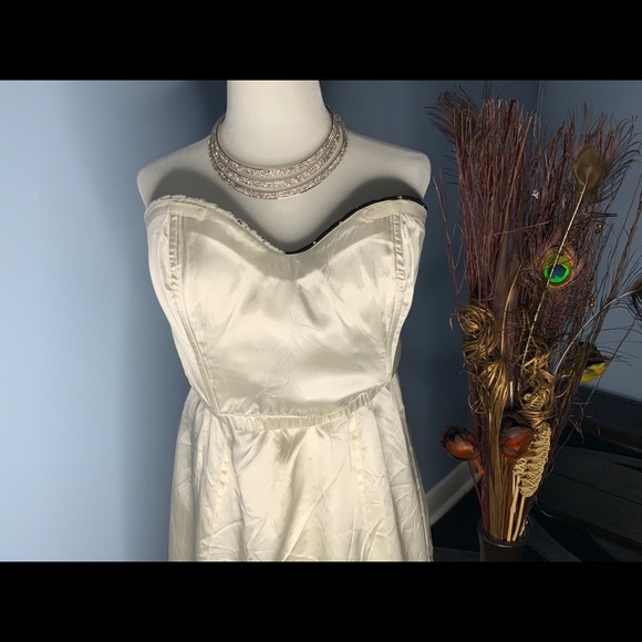 Cute little cocktail DRESS - Picture 7 of 8